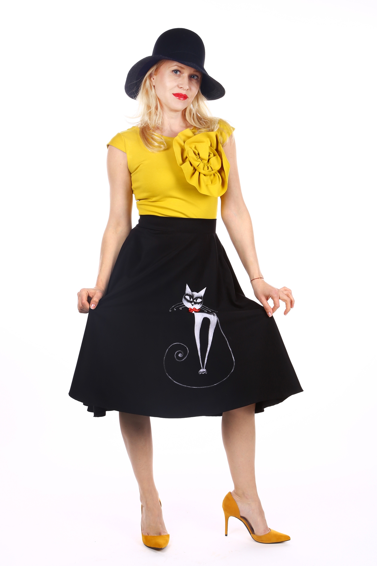 Дамска черна веревна пола с ръчно рисувана котка / SHOP MY J 