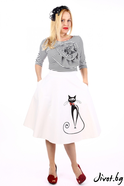 Бяла дамска клош пола с ръчно рисувана котка / SHOP MY J 