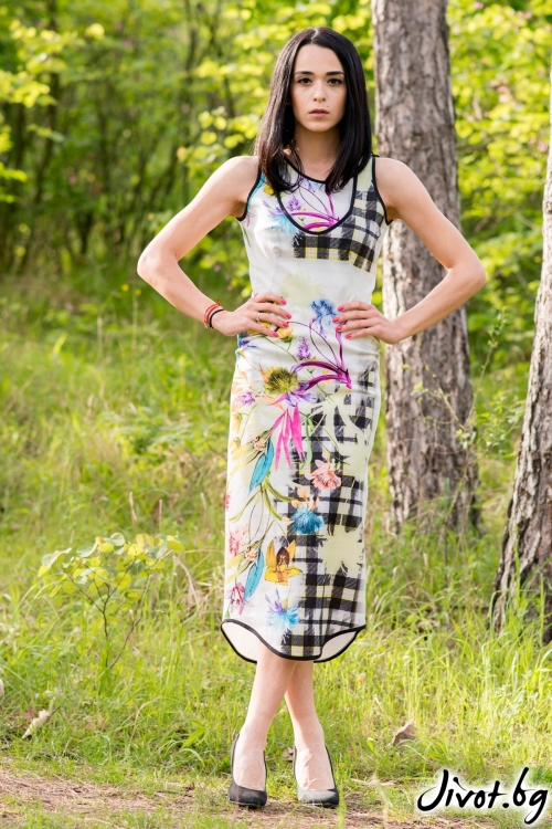 Дълга дамска рокля с флорален десен / JUST T.K.