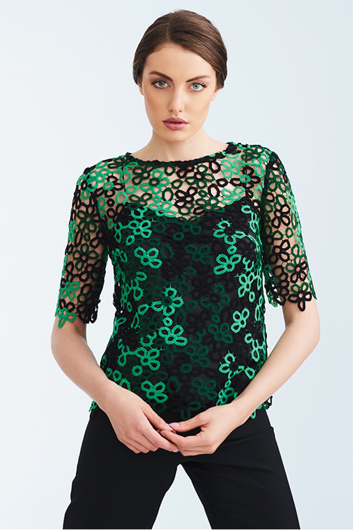 Дантелена блуза в зелено и черно / Lila Style House