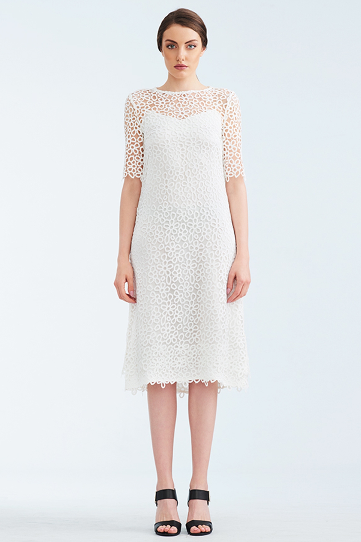 Бяла дантелена рокля / Lila Style House