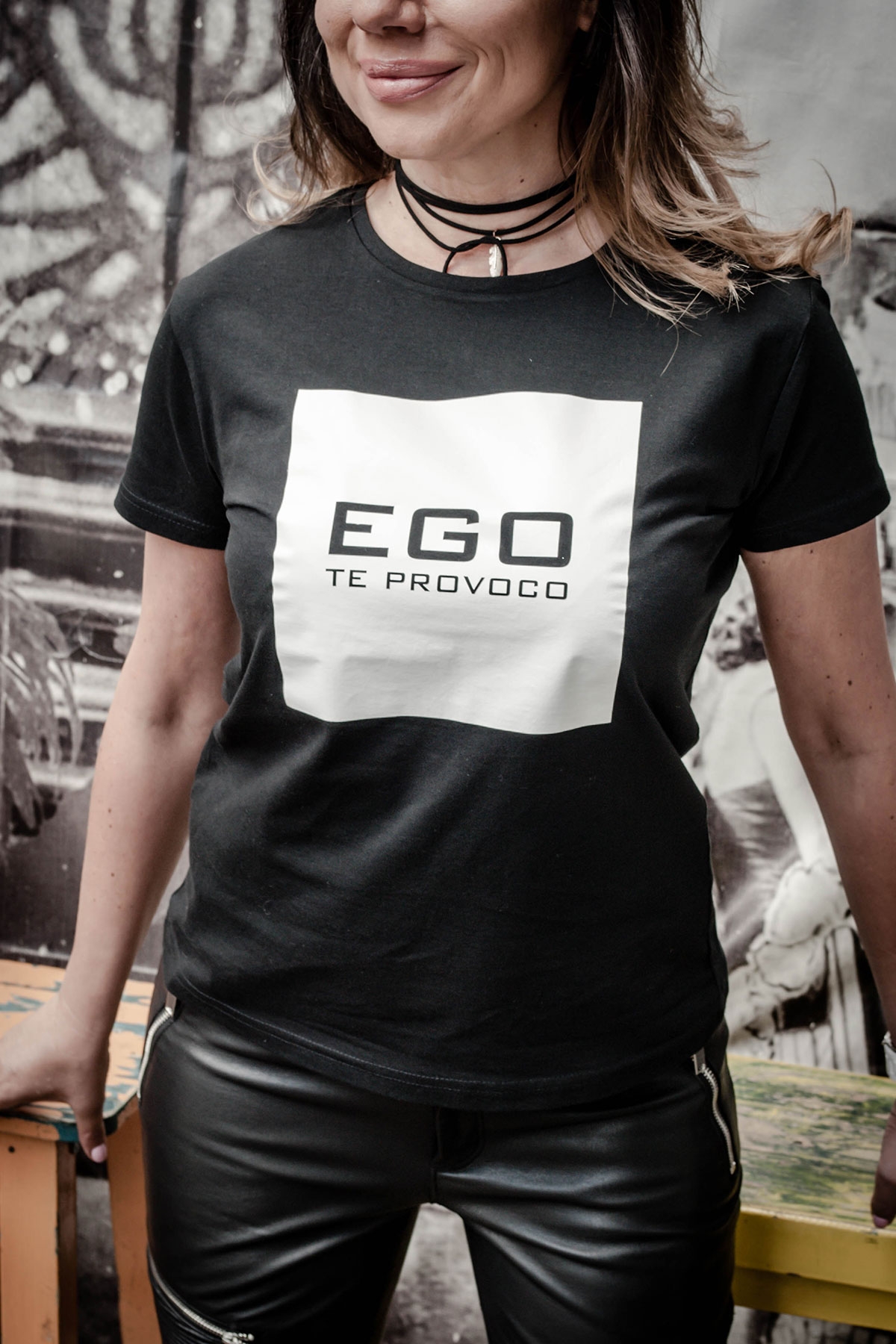 Уникална дамска черна тениска "Ego" / EGO Te Provoco