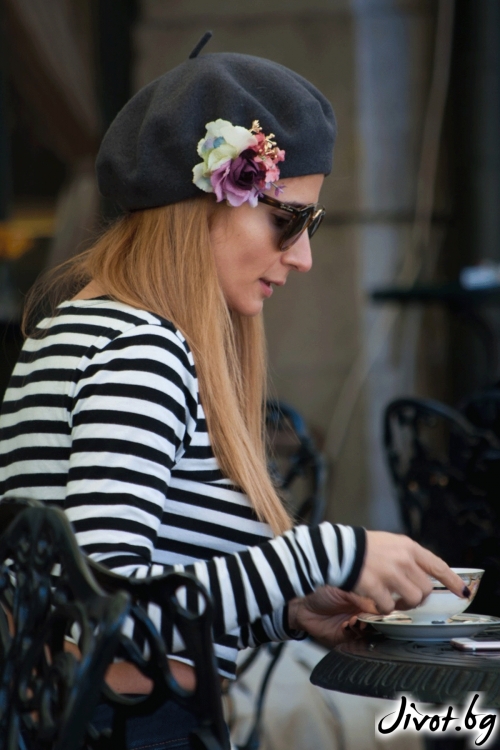 The French Beret "Graffiti grey"/ Forget-me-not